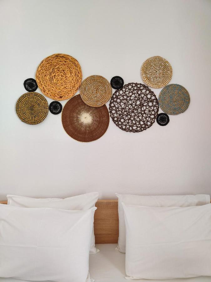 Aelia Rooms & Apartments อิออสคอรา ภายนอก รูปภาพ