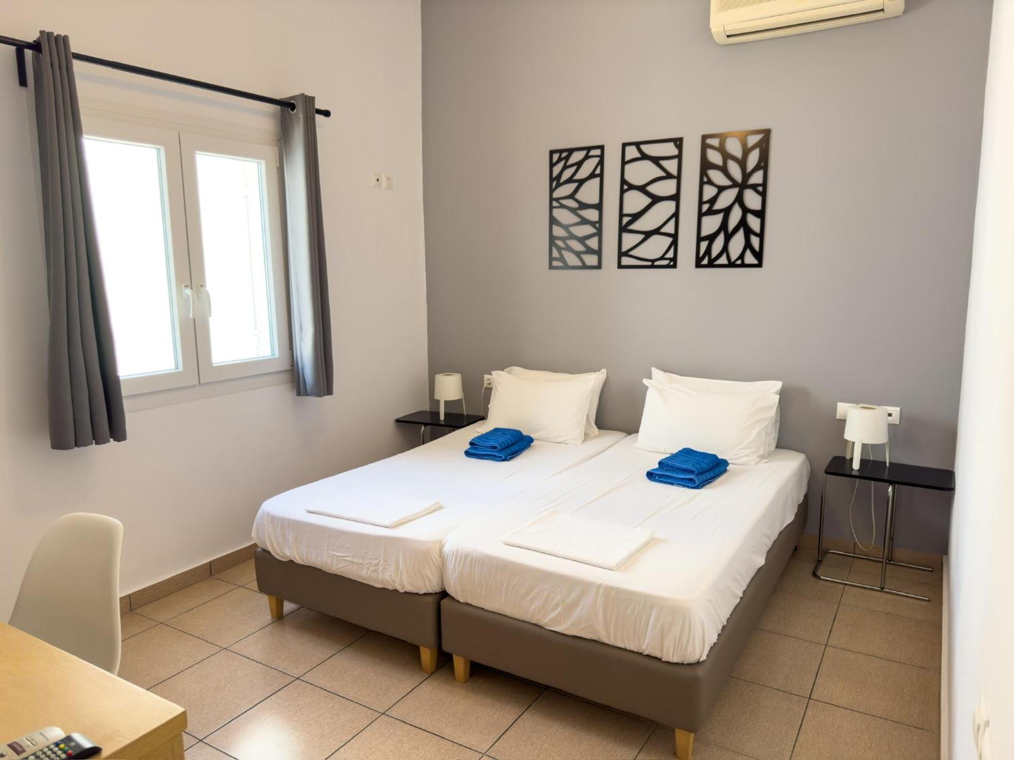 Aelia Rooms & Apartments อิออสคอรา ภายนอก รูปภาพ